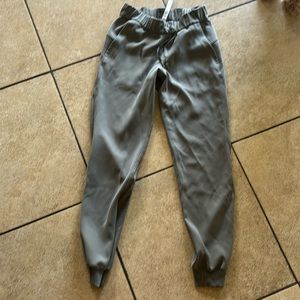 I am selling Lululemon cute pants